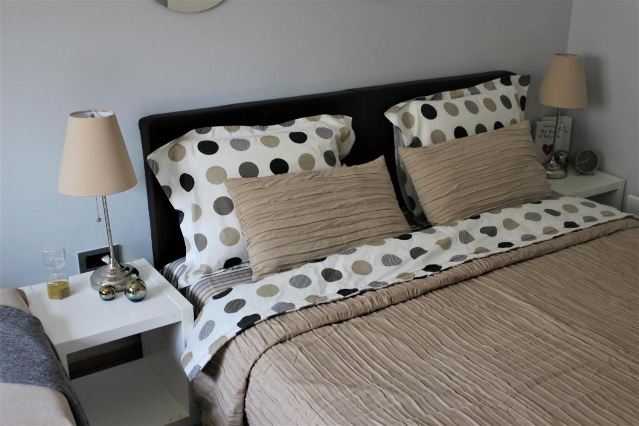 Apartment Skadarlija Free Parking Belgrado Exterior foto